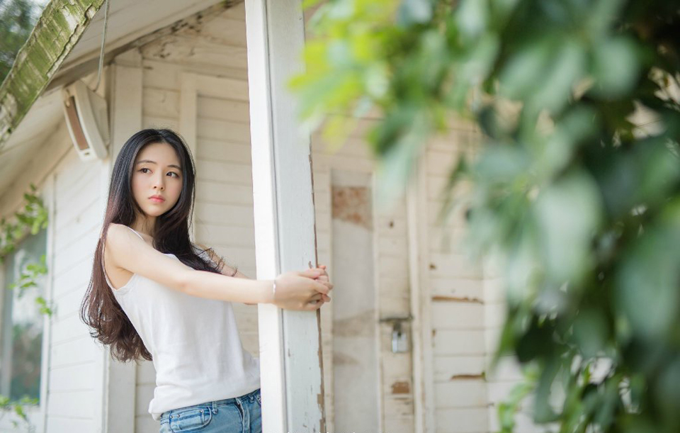 溃散的船只陈到这边已经完全失去了掌控，战线也从一开始的胶着到现在开始向四面八方扩散开去。